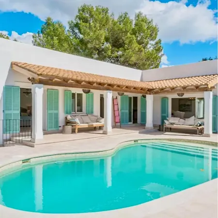 Elegant Escape Featuring A Lavish Pool Holiday home Port de Pollenca